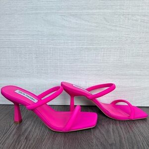 Steve Madden: Hot Pink Heels